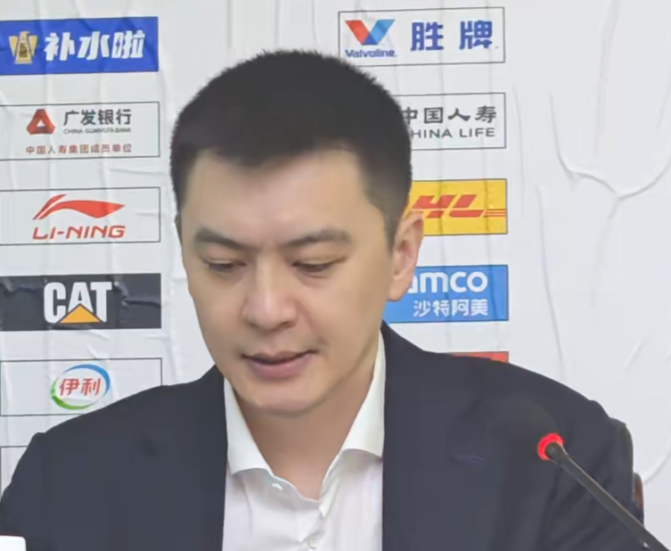 AG体育官方入口-溃败新疆杨鸣发布会直指外援实力问题，杨鸣申请离职冲上热搜！